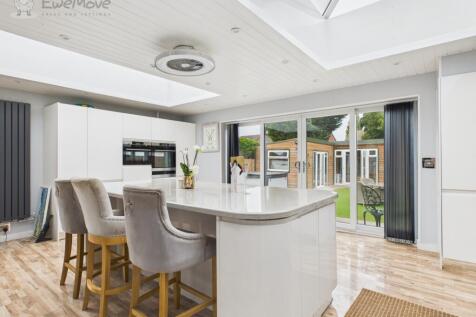 CAM05065G0-PR0013-STILL009