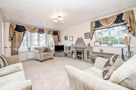 Living Room: