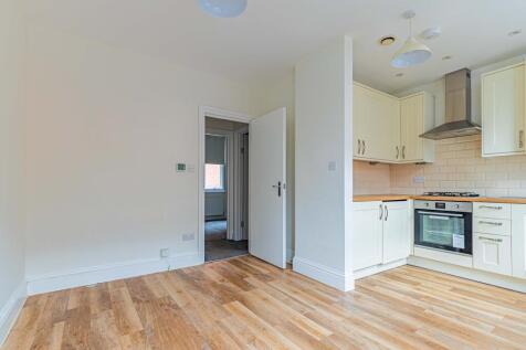 Flat 1, 16 Clarendon