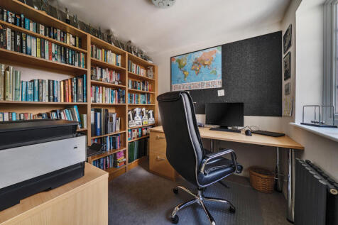 1321580-5-686fc52...