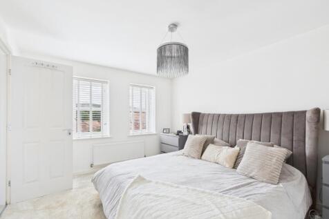 Pavilion Rise - Bedroom 1 (1)