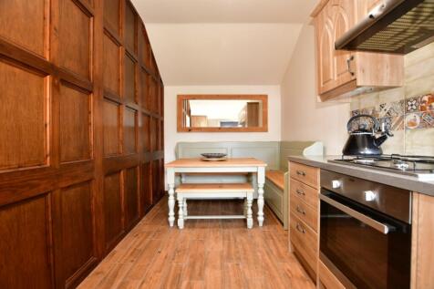 Kingsgate castle ...