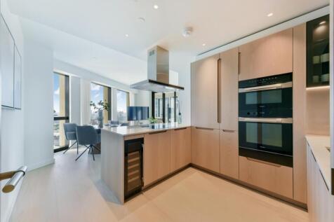 River Park Tower, Nine Elms Lane, London, SW8 photo 4