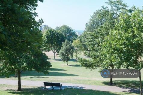Queen's Park Right Opposite