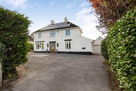 Callington. 5 bedroom house for sale