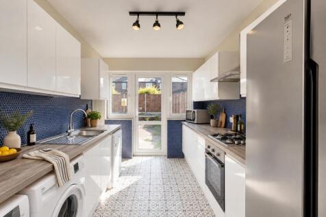 Lindleywood Road, Manchester photo 3
