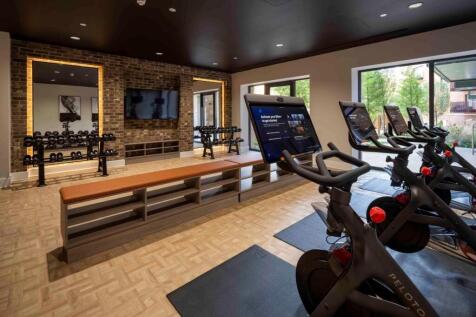 Peloton Hub