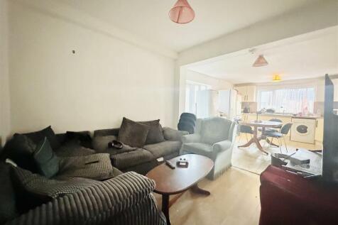 Harlaxton Drive, Lenton, Nottingham, NG7 photo 5
