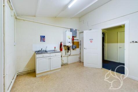 CAM01254G0-PR0008-STILL011.jpg