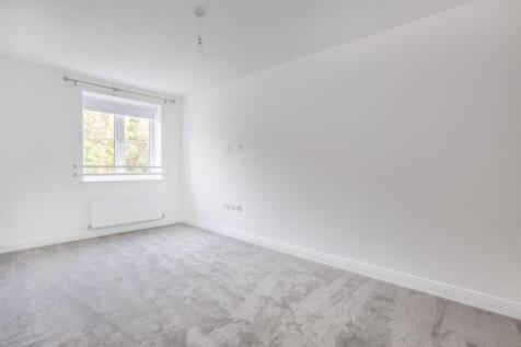 Flat 4 Altus, 132 ÔÇô 134 New Road, HP12 4LA-4.jpg