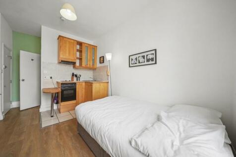 Reception / Bedroom