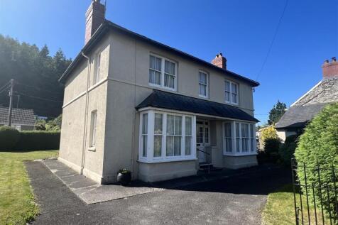 Maesmawr Talybont - main fore.jpg