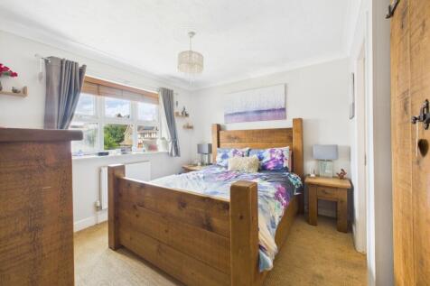 CAM04922G0-PR0034-STILL016