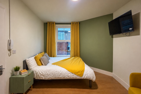 1-bed flat on Cank Street, Leicester, LE1, £650/mo