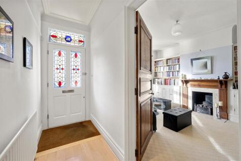 8b Spencer Hill,15.jpg