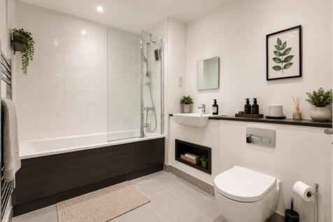 Green Street, E13 Studio For Sale By Barrain Londo