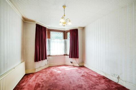 275 Markhouse-15.jpg