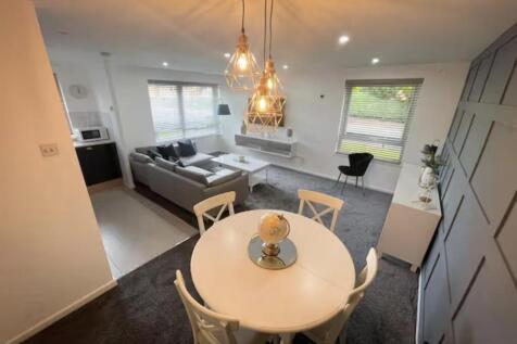 2 Richmere Court, Tettenhall Wood photo 3