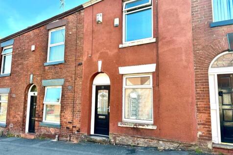 Oldham, OL4 - property photo