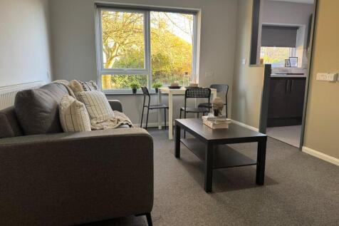 1-bed flat on Rivergreen, Clifton, Nottingham, Nottinghamshire, NG11, £953/mo