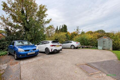 PARKING AREA
