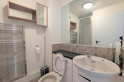 Rabournmead Drive, Northolt, UB5 6YN photo 5