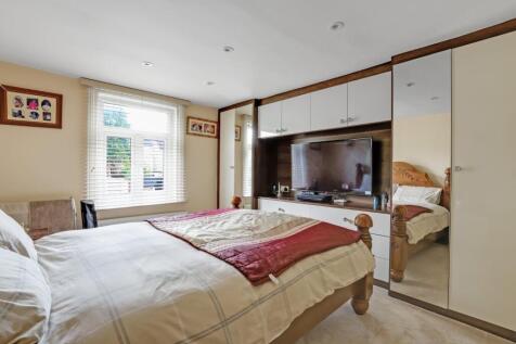 11-3930JHPropWpen - 17 Melvin Road - 28.jpg