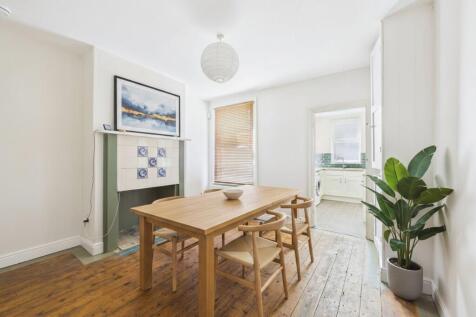 Dining Room (Virtually Furnished)