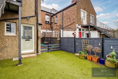 Blackhorse Lane 45 MV-15.jpg