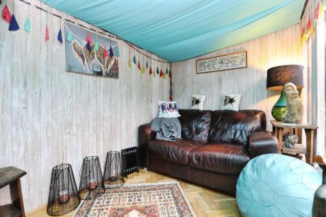 Bedroom/Lounge