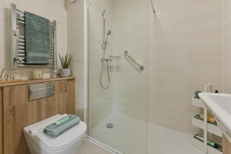 Shower room.jpg