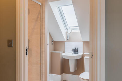 The Yew ensuite