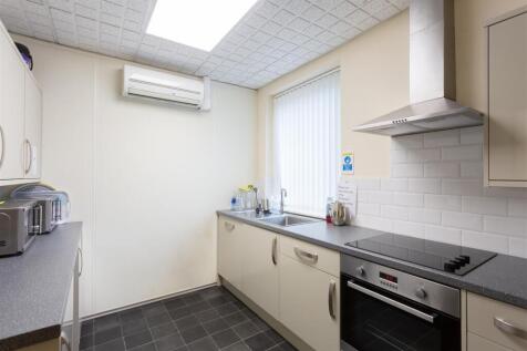 Office to rent Image 5
