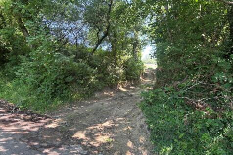 Gateway to access track