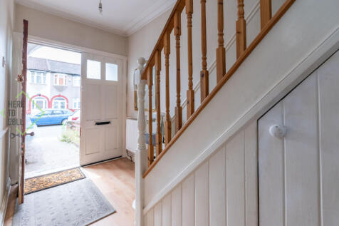 1 Northumberland Gardens, EDMONTON, N9 9LN-24