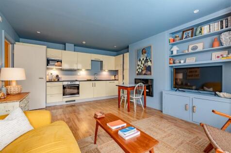 Open-Plan Reception