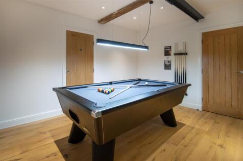 F2 - Games room Landscape-7