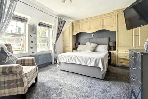 Master Bedroom &amp; Dressing Area