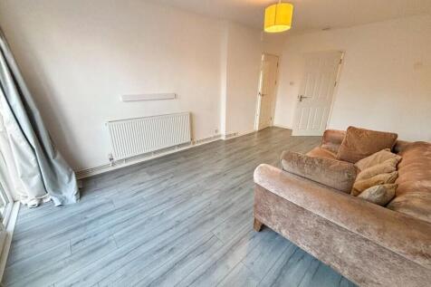 Flat , Melmar Court,  Heaton Road, Manchester photo 5