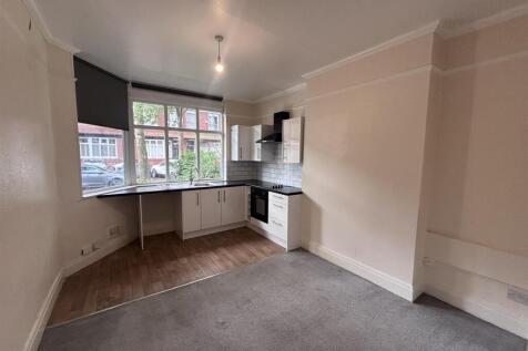 Lounge Kitchen