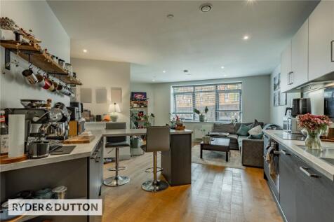 Kitchen/Lounge