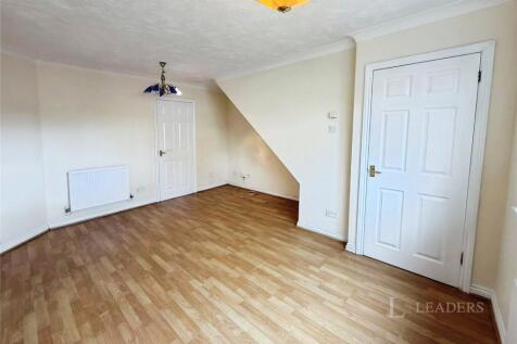 Villiers Close, Luton, Bedfordshire, LU4 photo 5