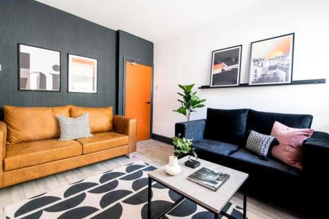 Carholme Area // 4 Bed // Available 2027-28 photo 3