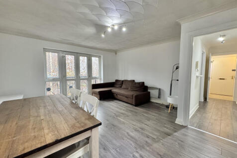 Salford, M50 - property photo
