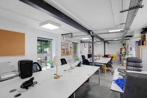 11346a83769TSPJJSwinton St11 1small.jpg