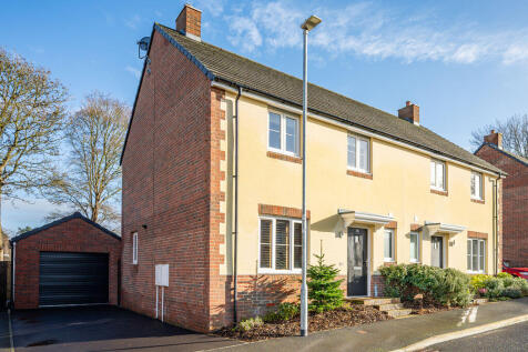 Front Elevation, Garage and Parking