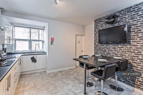 Kitchen With Breakfast Bar