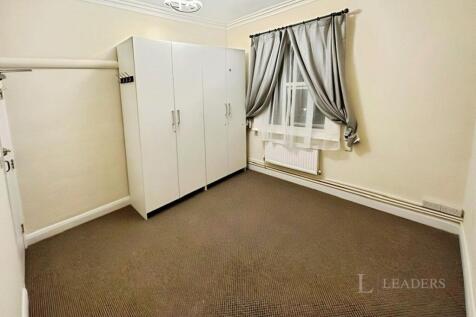 Stratford Road, Watford, WD17 photo 4