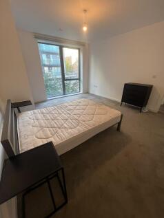 Bluebell Apartments, High Road, Wembley, Brent photo 3