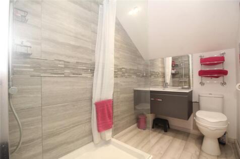 Main En-Suite